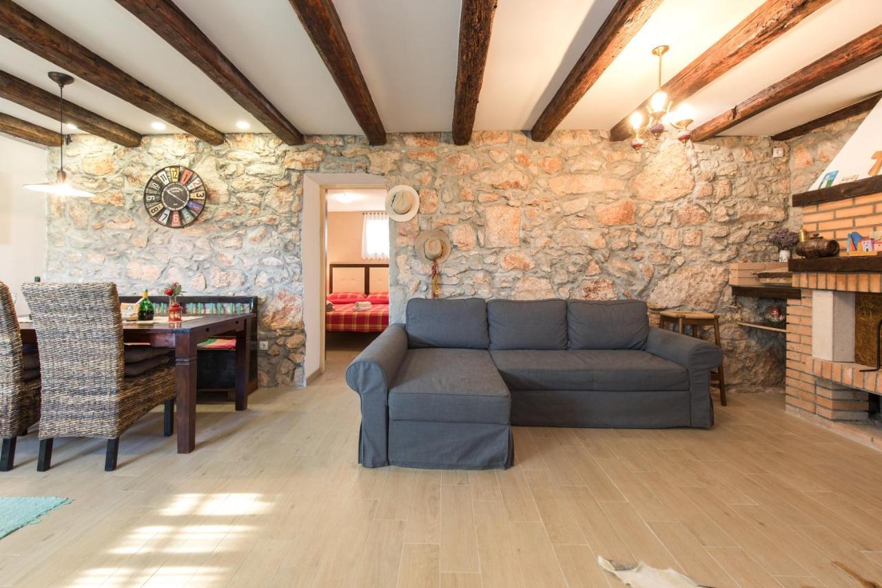 Apartman Lidija Risika Exterior photo
